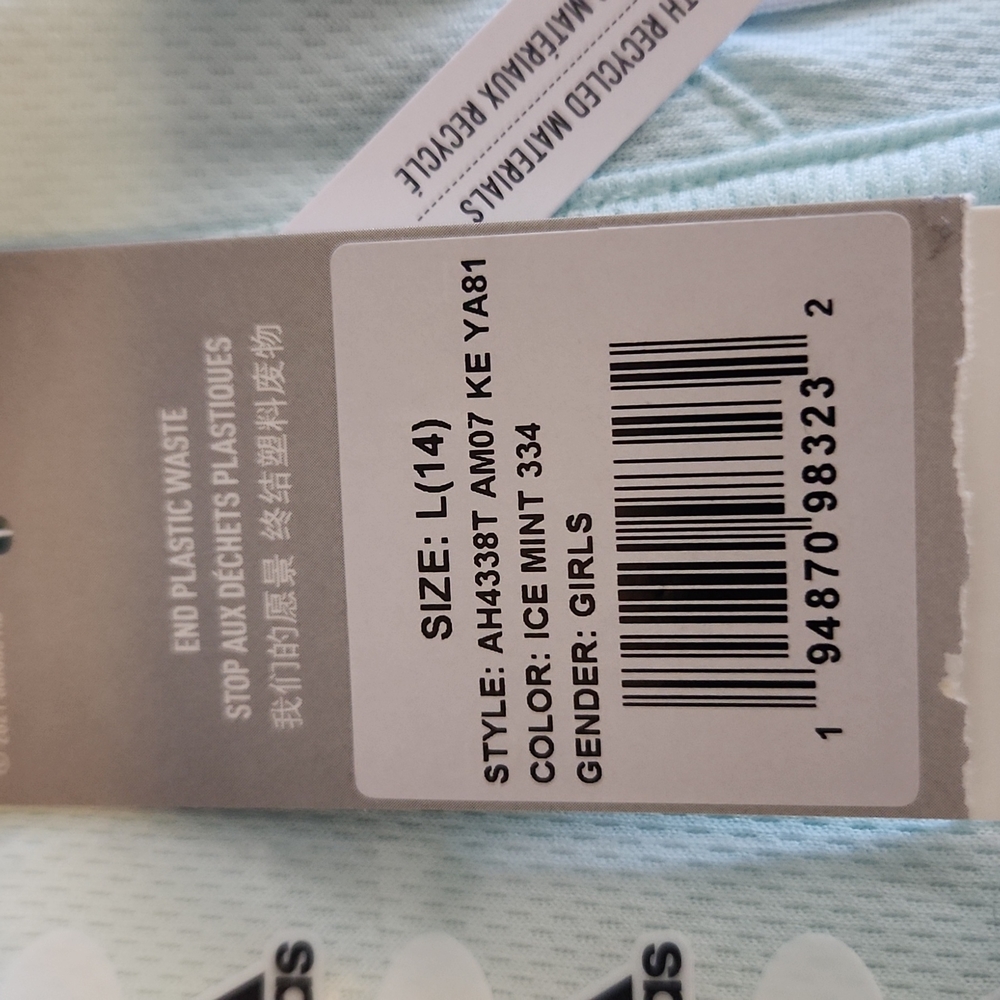 Girl's Adidas L(14) Ice Mint shorts - Picture 2 of 4